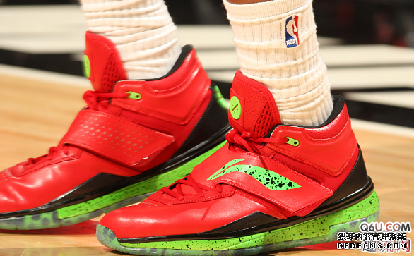 韦德之道7没有圣诞配色 往年韦德圣诞大战上脚的韦德之道圣诞系列鞋款盘点 韦德之道7没有圣诞配色 往年韦德圣诞大战上脚的韦德之道圣诞系列鞋款盘点