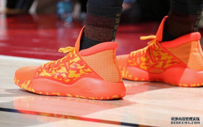 米切尔专属配色阿迪达斯Pro Vision发售信息 阿迪达斯Pro Vision米切尔pe配色上脚图赏析 米切尔专属配色阿迪达斯Pro Vision发售信息 阿迪达斯Pro Vision米切尔pe配色上脚图赏析