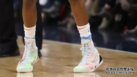 NBA12月18号库里上脚什么球鞋 NBA12月18号球星上脚球鞋一览 NBA12月18号库里上脚什么球鞋 NBA12月18号球星上脚球鞋一览