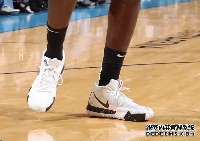 NBA12月18号库里上脚什么球鞋 NBA12月18号球星上脚球鞋一览 NBA12月18号库里上脚什么球鞋 NBA12月18号球星上脚球鞋一览