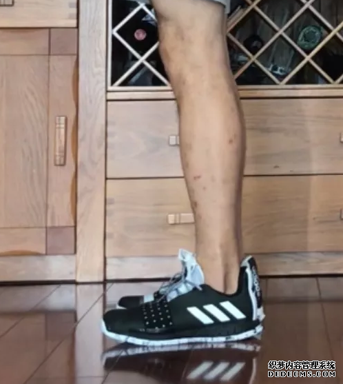 哈登3鸳鸯特别版实物欣赏 哈登3鸳鸯特别版上脚图 哈登3鸳鸯特别版实物欣赏 哈登3鸳鸯特别版上脚图