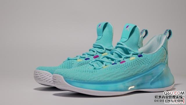 KT4轻骑兵开箱评测 安踏KT4轻骑兵细节赏析 KT4轻骑兵开箱评测 安踏KT4轻骑兵细节赏析