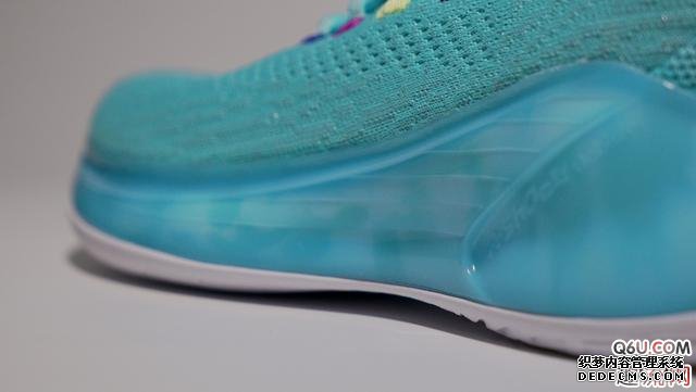 KT4轻骑兵开箱评测 安踏KT4轻骑兵细节赏析 KT4轻骑兵开箱评测 安踏KT4轻骑兵细节赏析