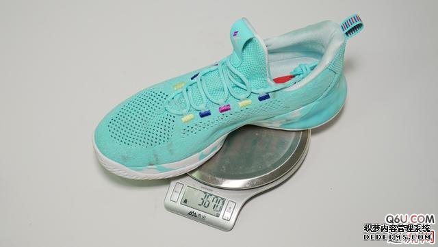 KT4轻骑兵开箱评测 安踏KT4轻骑兵细节赏析 KT4轻骑兵开箱评测 安踏KT4轻骑兵细节赏析