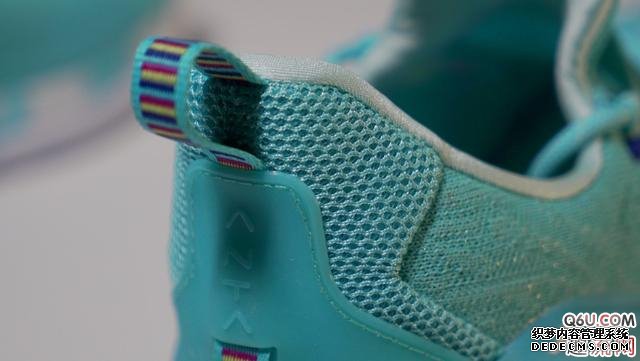 KT4轻骑兵开箱评测 安踏KT4轻骑兵细节赏析 KT4轻骑兵开箱评测 安踏KT4轻骑兵细节赏析