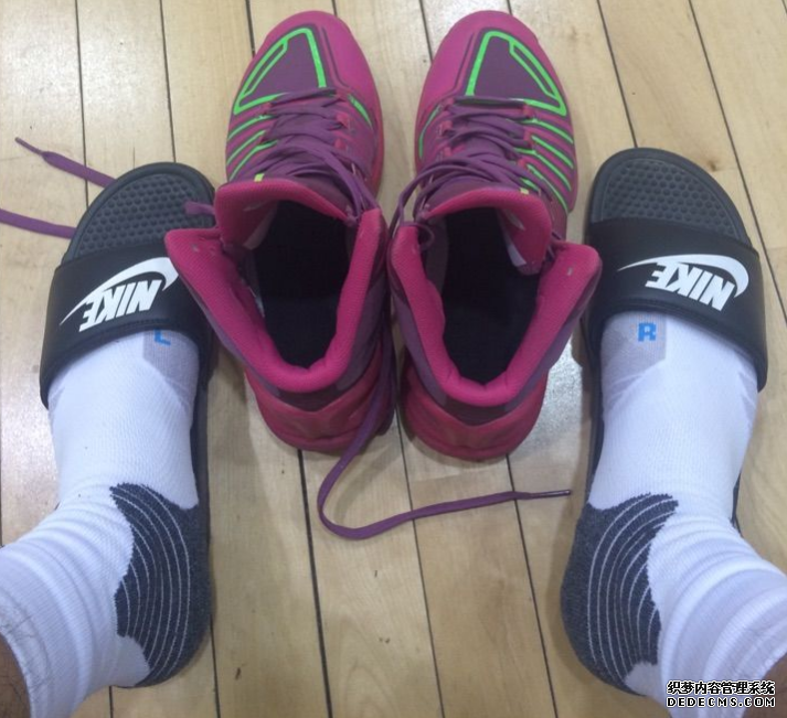 怎么选择篮球袜 打篮球穿什么袜子好 怎么选择篮球袜 打篮球穿什么袜子好