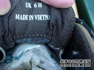 其乐正品鞋和外贸鞋的区别 Clarks正品如何鉴定 其乐正品鞋和外贸鞋的区别 Clarks正品如何鉴定