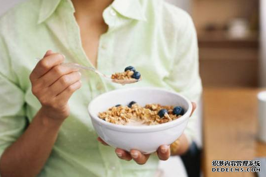 早上运动后可以吃早餐吗 早上运动多久可以吃早餐 早上运动后可以吃早餐吗 早上运动多久可以吃早餐