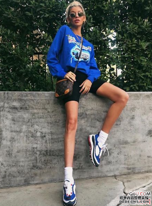 冬季露腿如何搭配 女生冬季露腿搭配技巧推荐 冬季露腿如何搭配 女生冬季露腿搭配技巧推荐